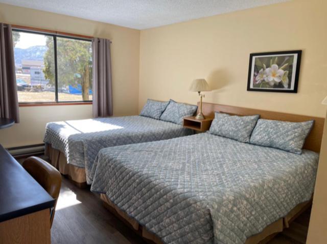 Y-5 Motel Barrière Extérieur photo